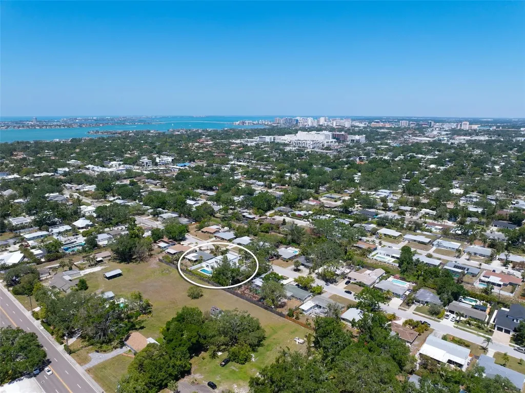 2226 Grove Street Sarasota FL 34239