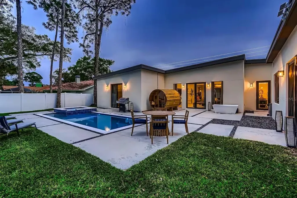 13509 Park Boulevard Seminole FL 33776