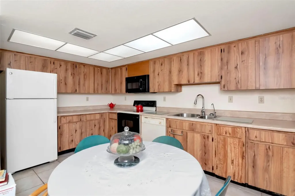 260 Balsam Drive Oldsmar FL 34677