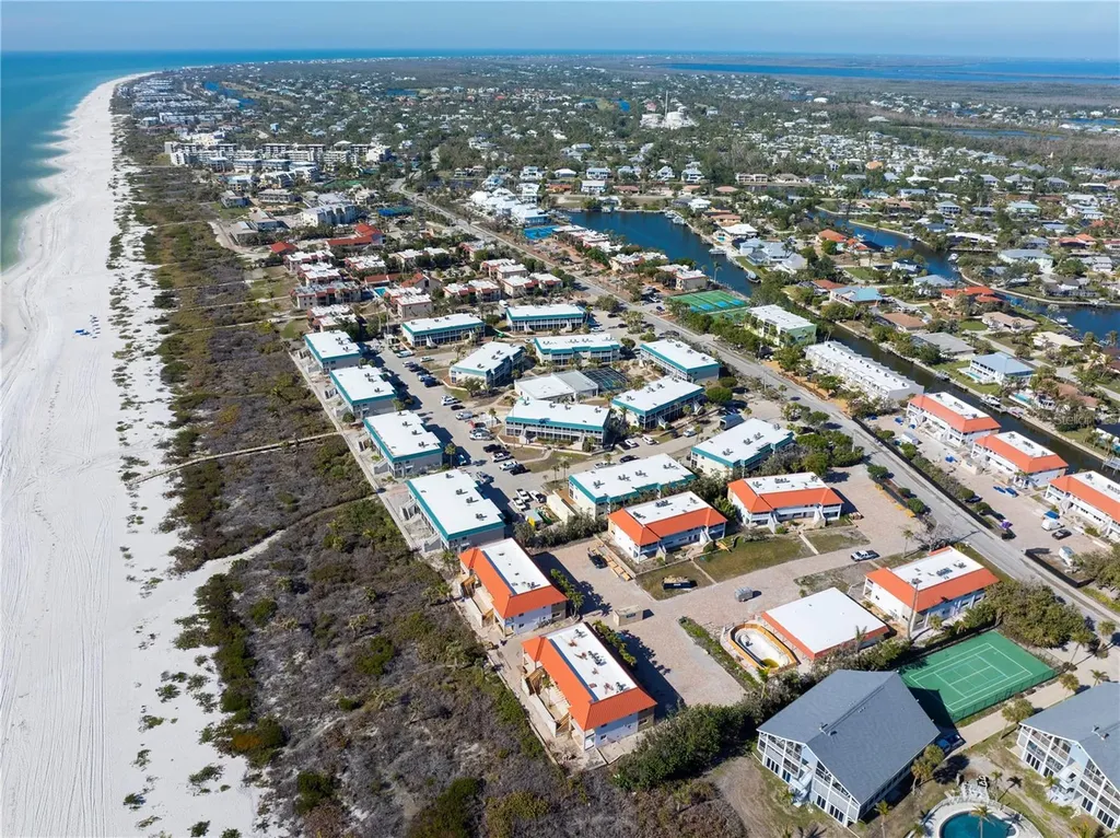 827 E Gulf Drive Sanibel FL 33957