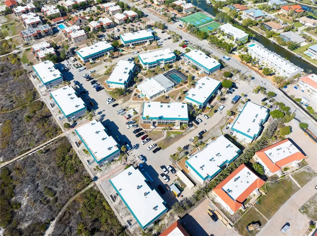 827 E Gulf Drive Sanibel FL 33957