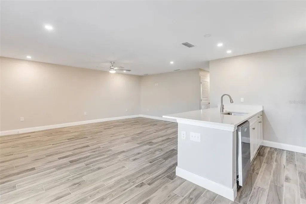 827 E Gulf Drive Sanibel FL 33957