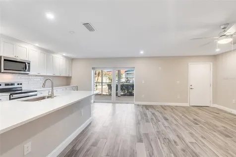 827 E Gulf Drive Sanibel FL 33957