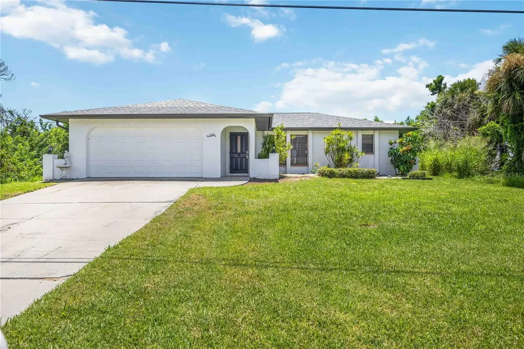 1965 Oregon Trail Englewood FL 34224