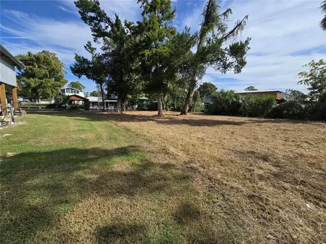 71 SE 893 Avenue Old Town FL 32680