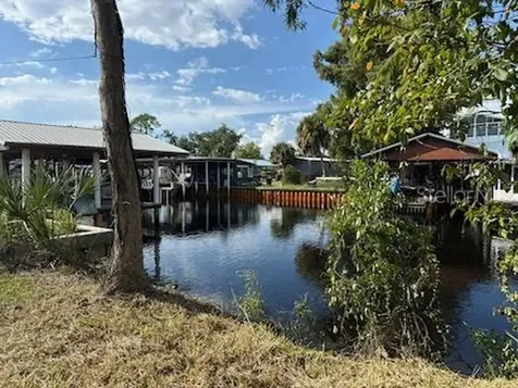 71 SE 893 Avenue Old Town FL 32680
