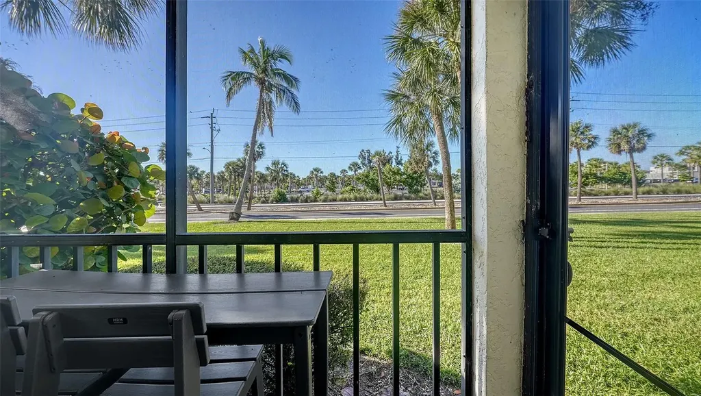 925 Beach Road Siesta Key FL 34242