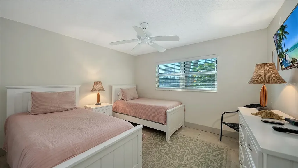 925 Beach Road Siesta Key FL 34242