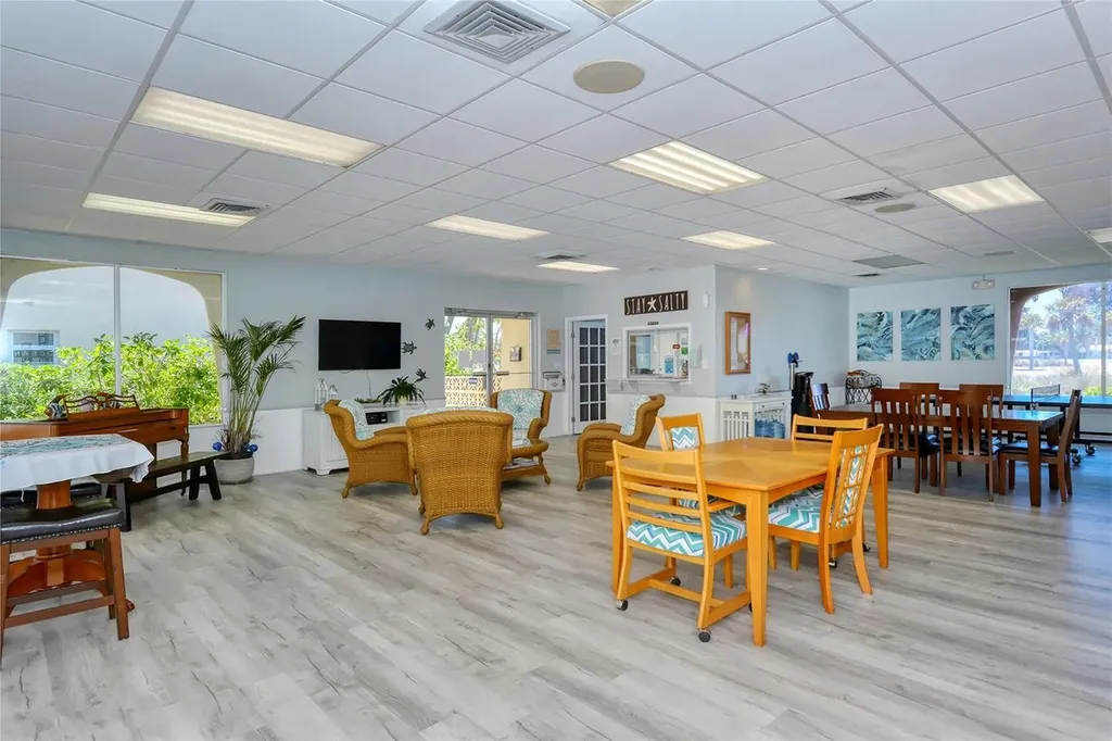 925 Beach Road Siesta Key FL 34242
