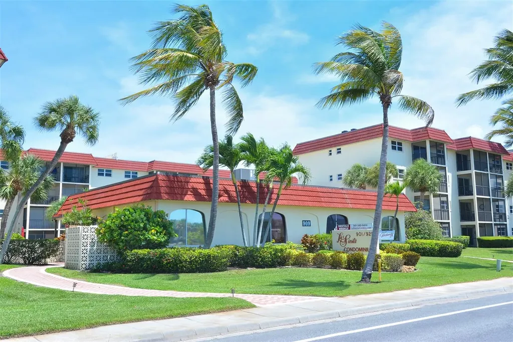 925 Beach Road Siesta Key FL 34242
