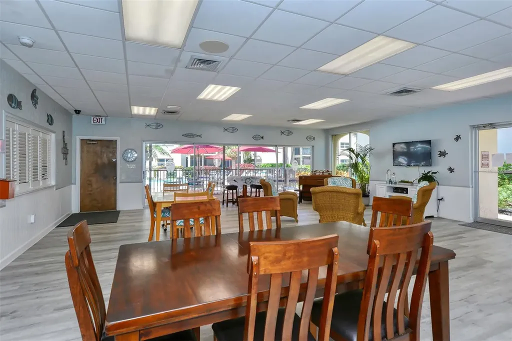 925 Beach Road Siesta Key FL 34242