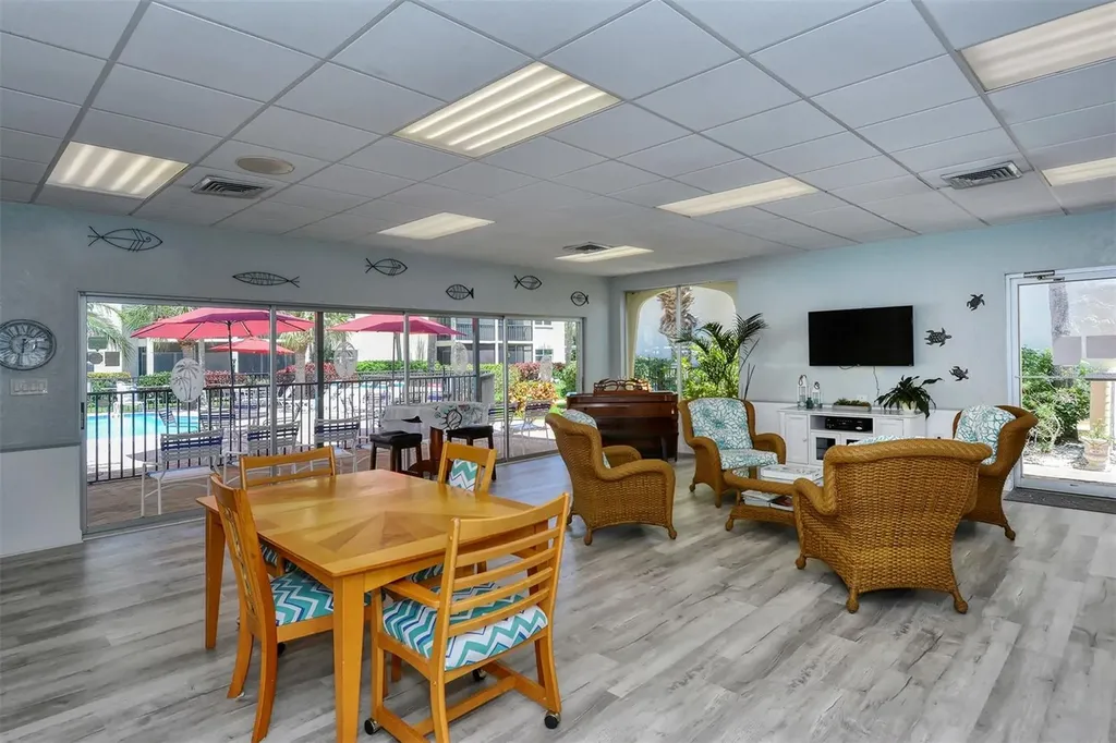 925 Beach Road Siesta Key FL 34242