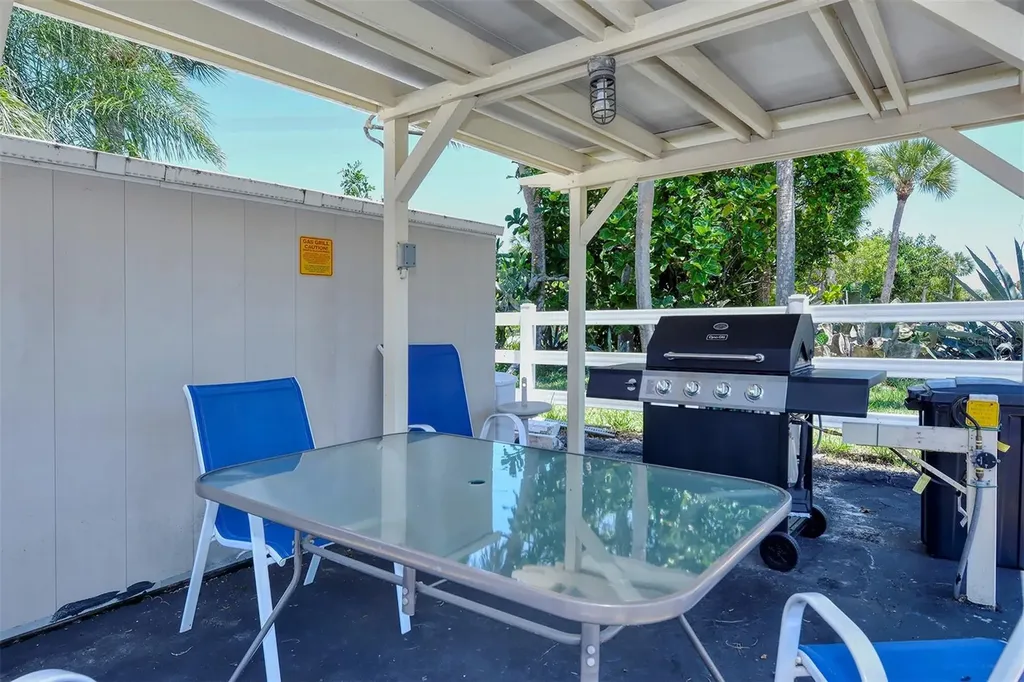 925 Beach Road Siesta Key FL 34242
