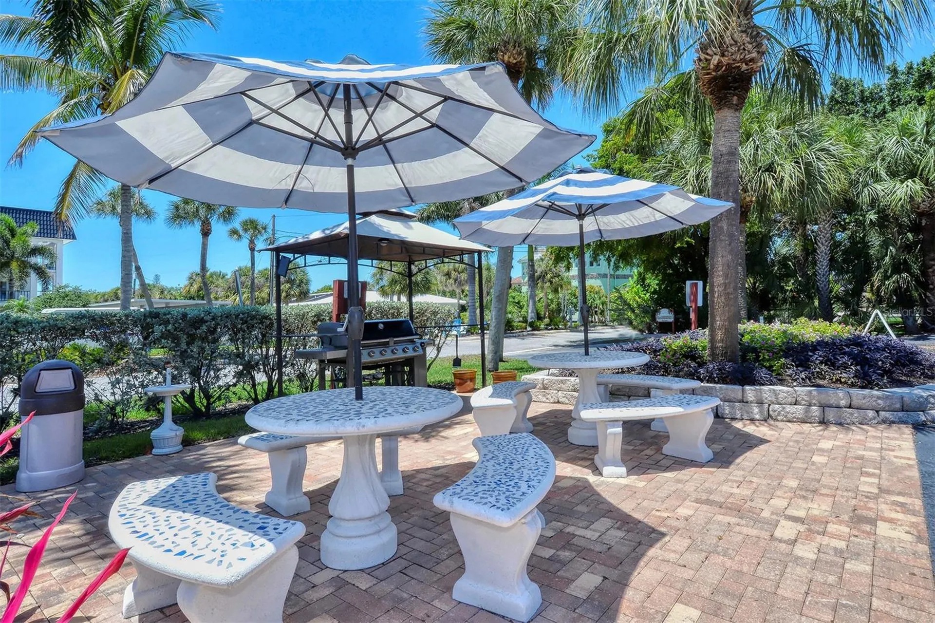 925 Beach Road Siesta Key FL 34242