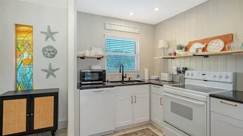 925 Beach Road Siesta Key FL 34242