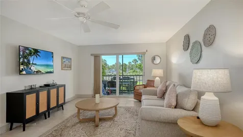 925 Beach Road Siesta Key FL 34242