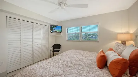 925 Beach Road Siesta Key FL 34242