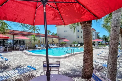 925 Beach Road Siesta Key FL 34242