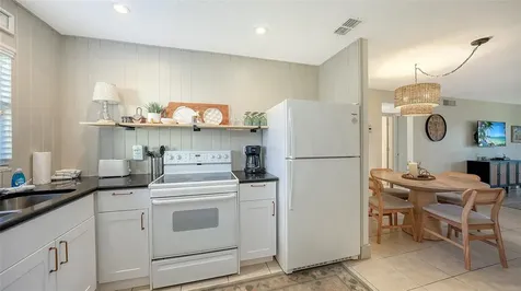 925 Beach Road Siesta Key FL 34242
