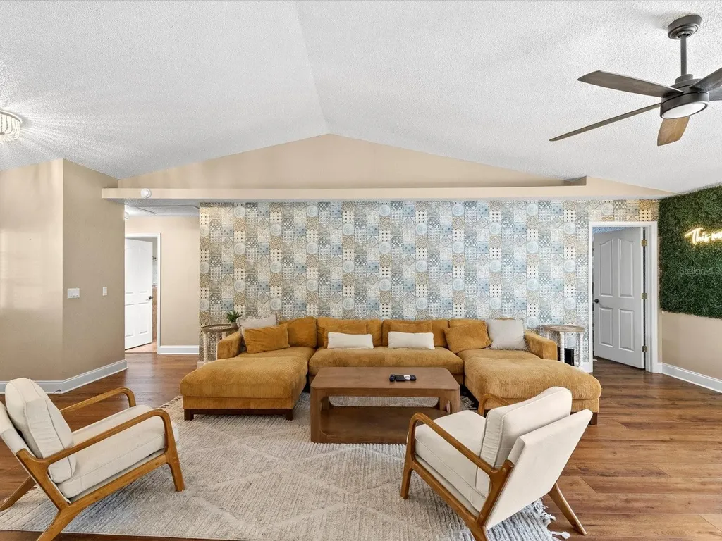 13734 76th Avenue Seminole FL 33776