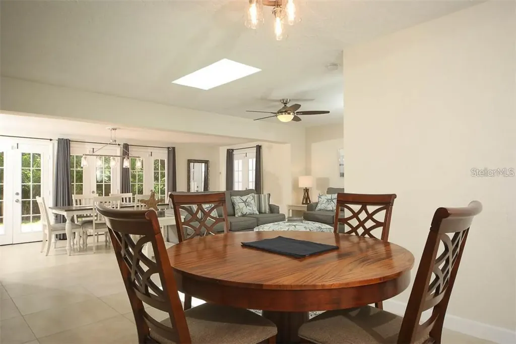 2943 Tuckerstown Drive Sarasota FL 34231