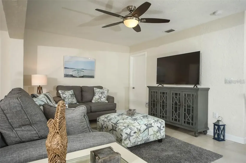 2943 Tuckerstown Drive Sarasota FL 34231