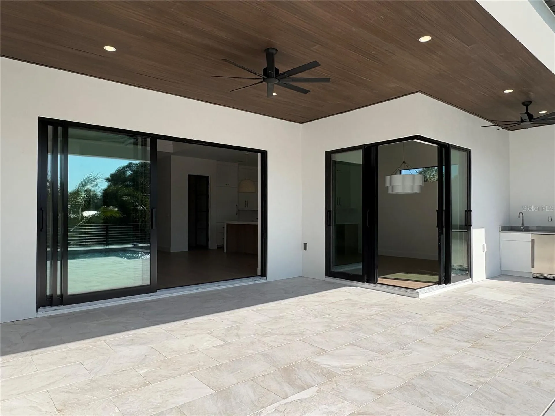 276 Island Circle Sarasota FL 34242
