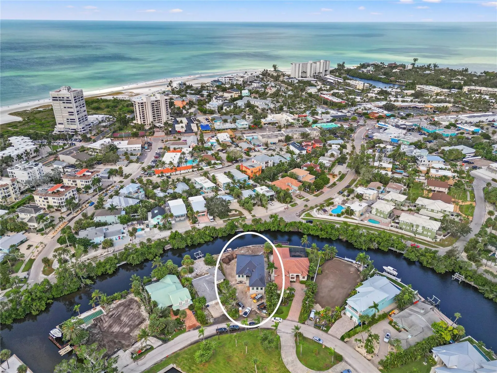 276 Island Circle Sarasota FL 34242