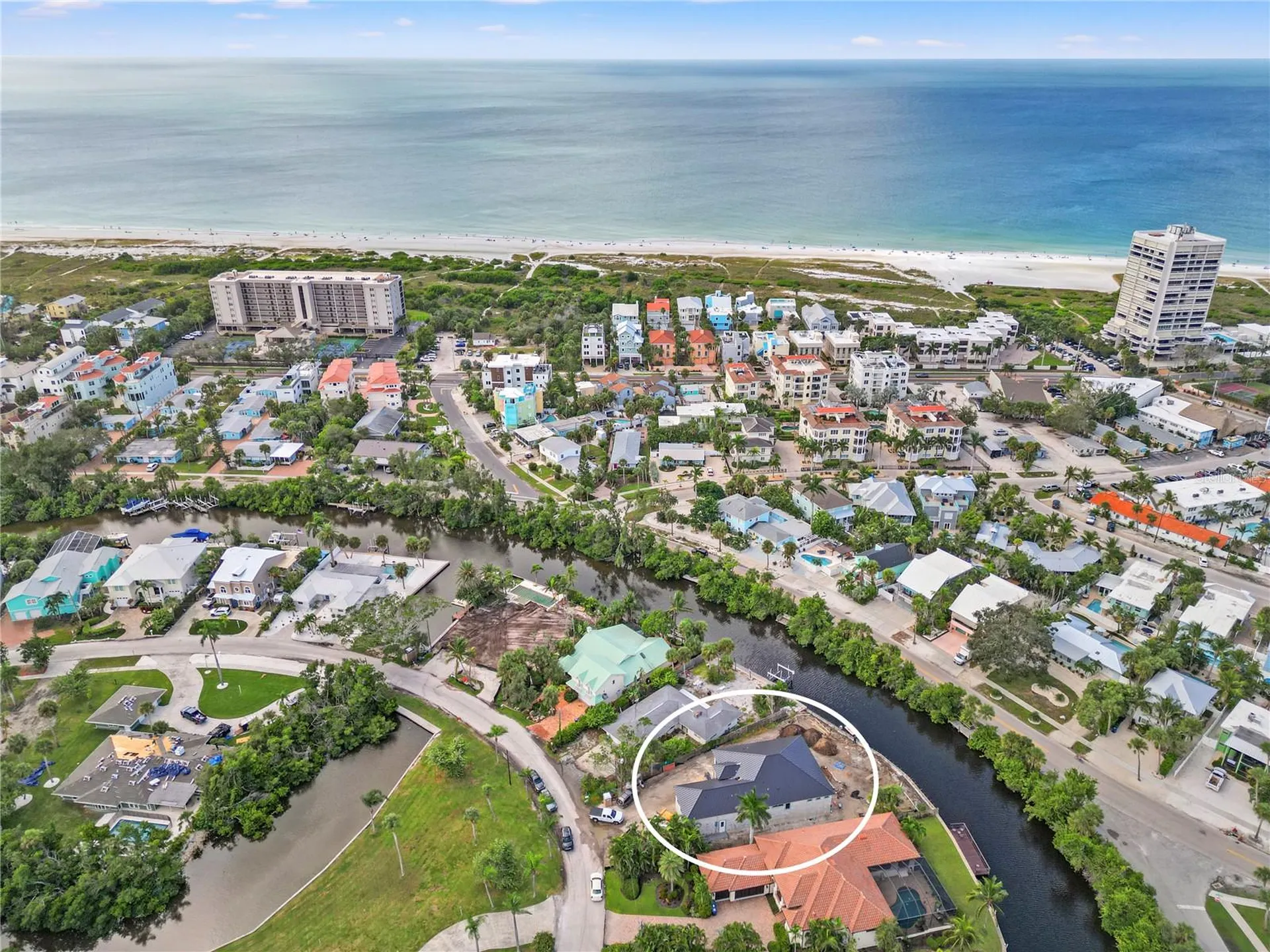 276 Island Circle Sarasota FL 34242