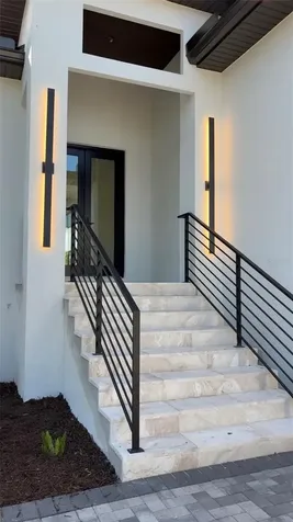 276 Island Circle Sarasota FL 34242