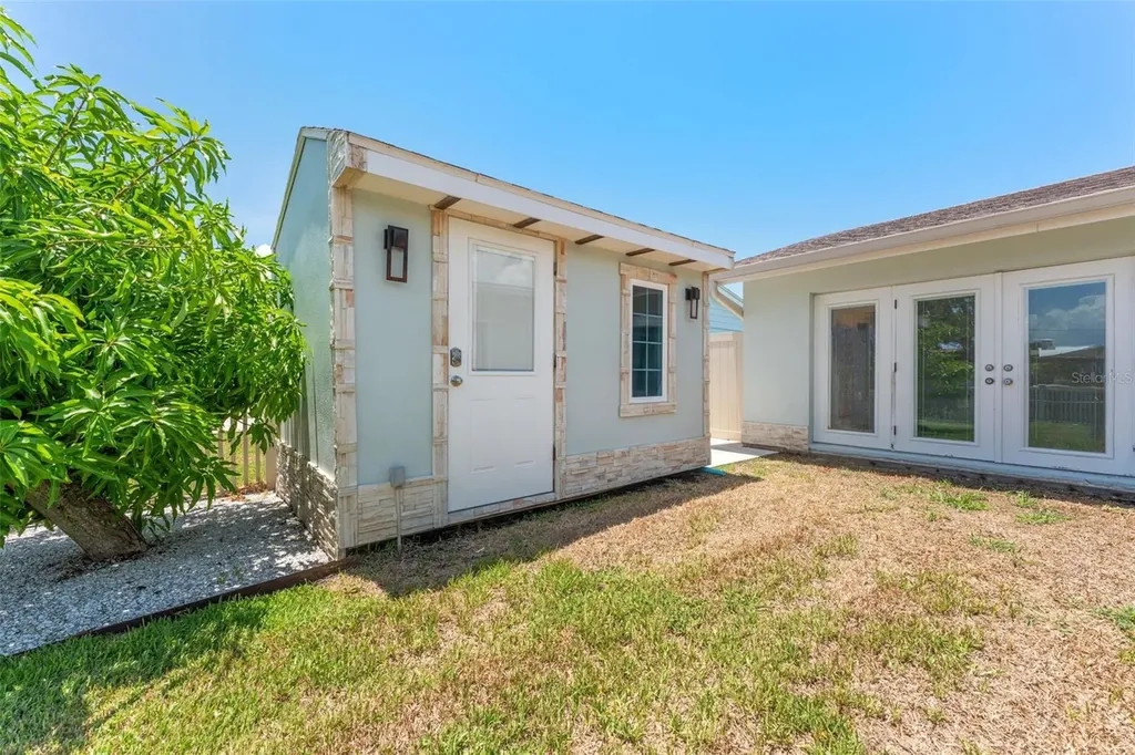 8720 Hickorywood Lane Tampa FL 33615