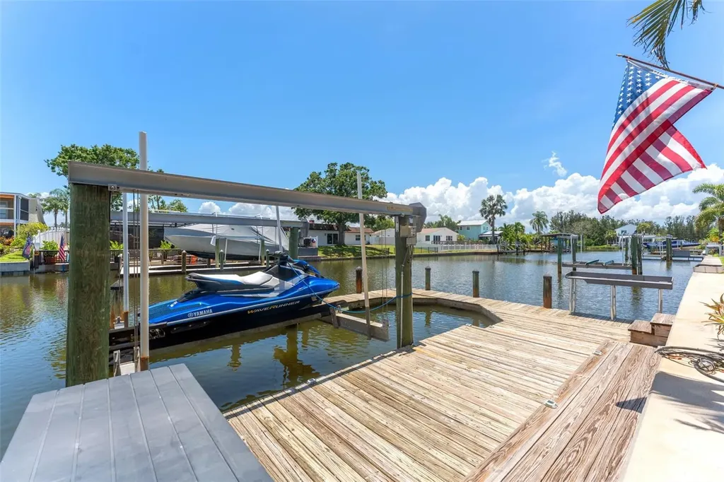 8720 Hickorywood Lane Tampa FL 33615