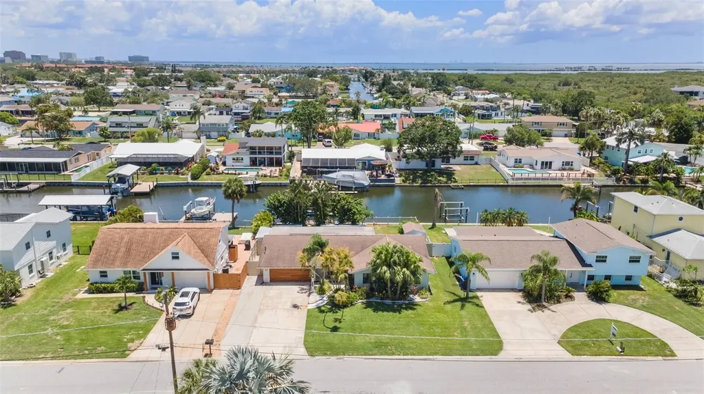 8720 Hickorywood Lane Tampa FL 33615