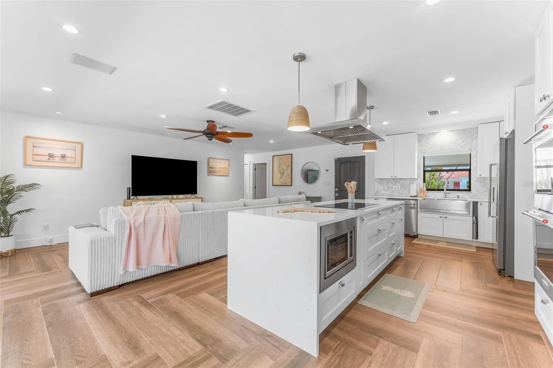 8720 Hickorywood Lane Tampa FL 33615