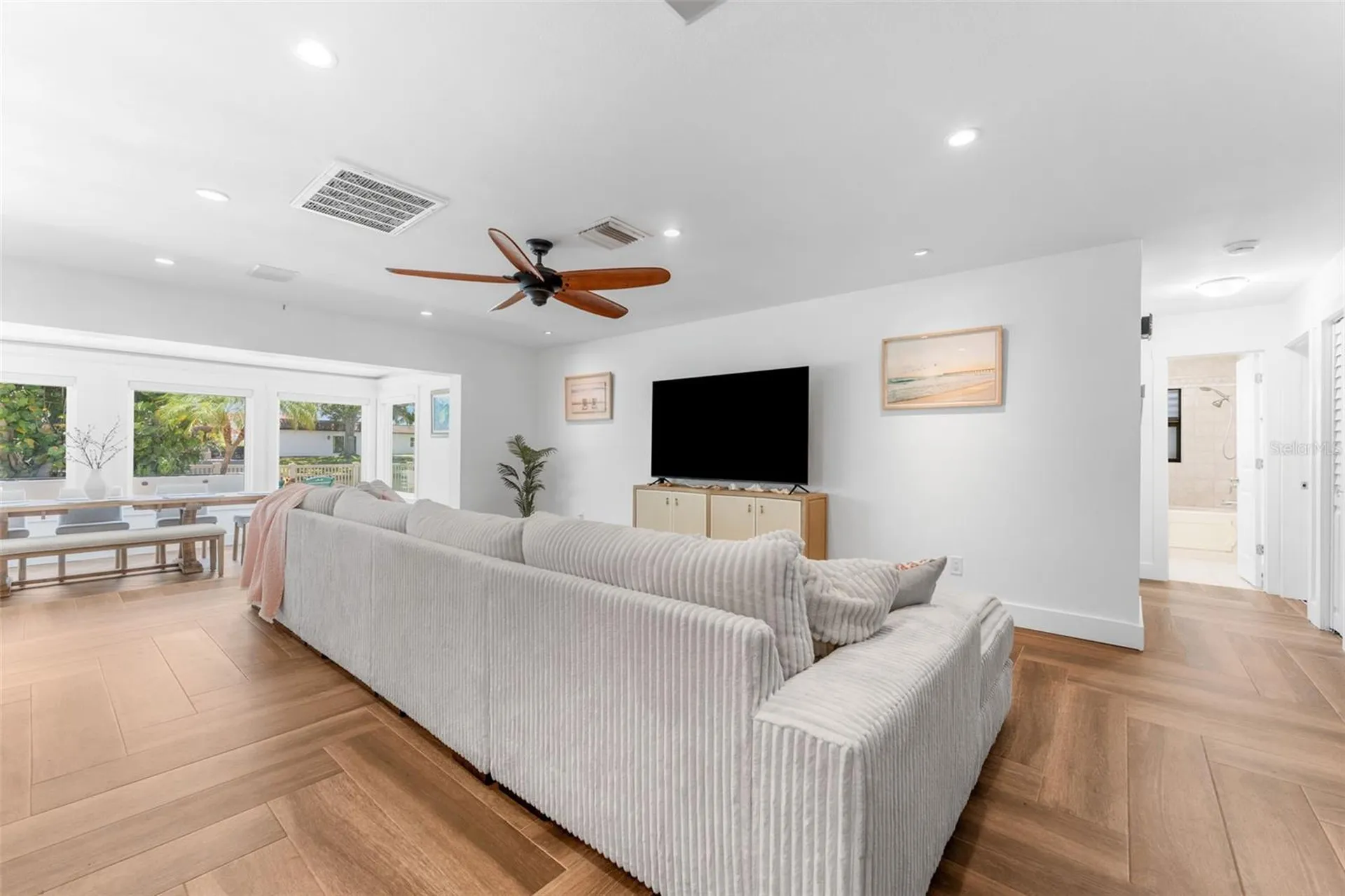 8720 Hickorywood Lane Tampa FL 33615