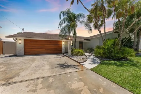 8720 Hickorywood Lane Tampa FL 33615