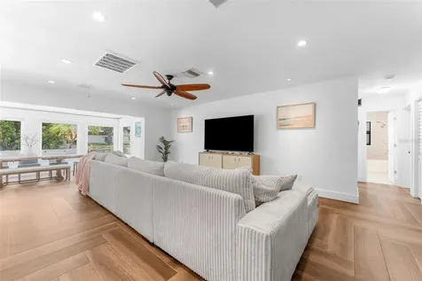 8720 Hickorywood Lane Tampa FL 33615