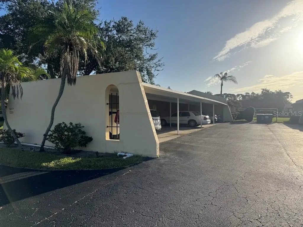 1317 57th Street W Bradenton FL 34209
