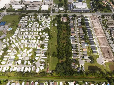 6250 Pershing Avenue Orlando FL 32822