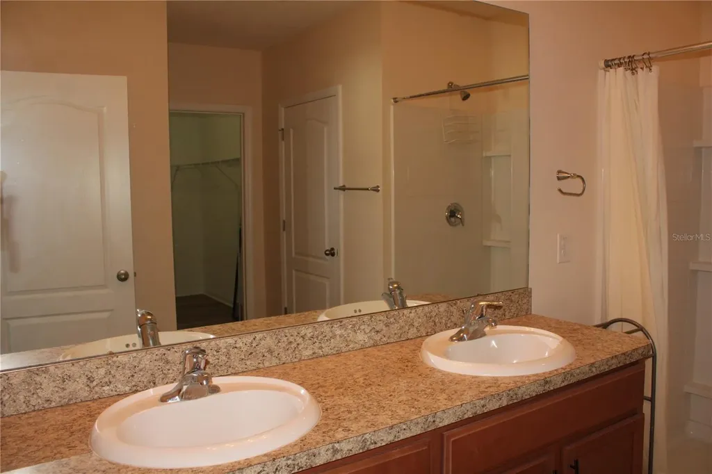 5257 E 11th Bradenton FL 34203