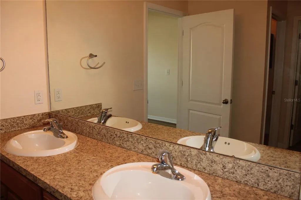 5257 E 11th Bradenton FL 34203