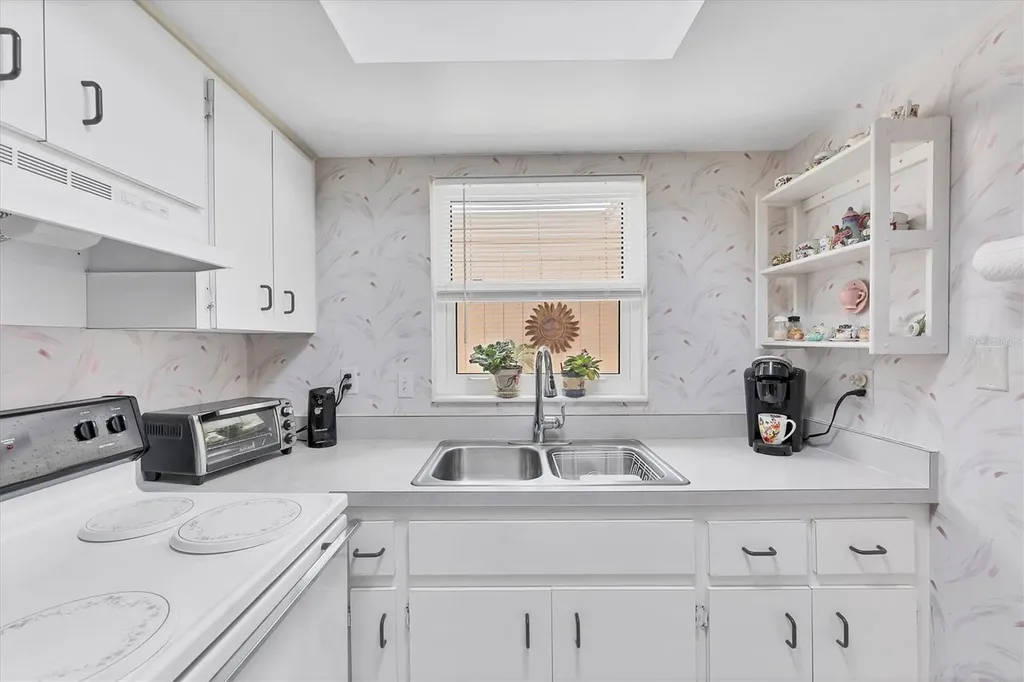 2905 51st Avenue W Bradenton FL 34207