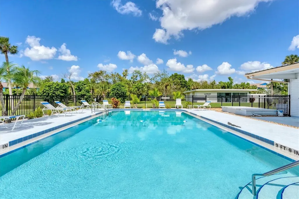 2905 51st Avenue W Bradenton FL 34207