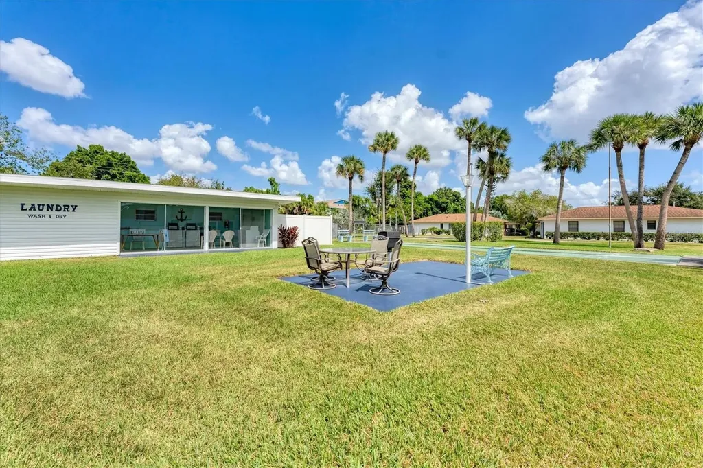 2905 51st Avenue W Bradenton FL 34207