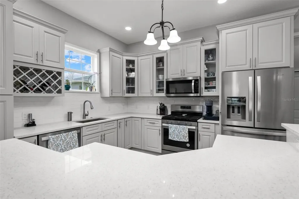 5039 NE 125th Loop Oxford FL 34484