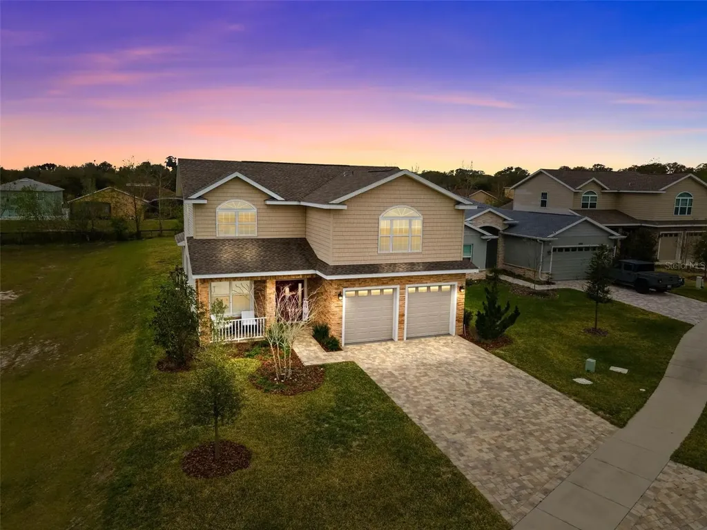 5039 NE 125th Loop Oxford FL 34484
