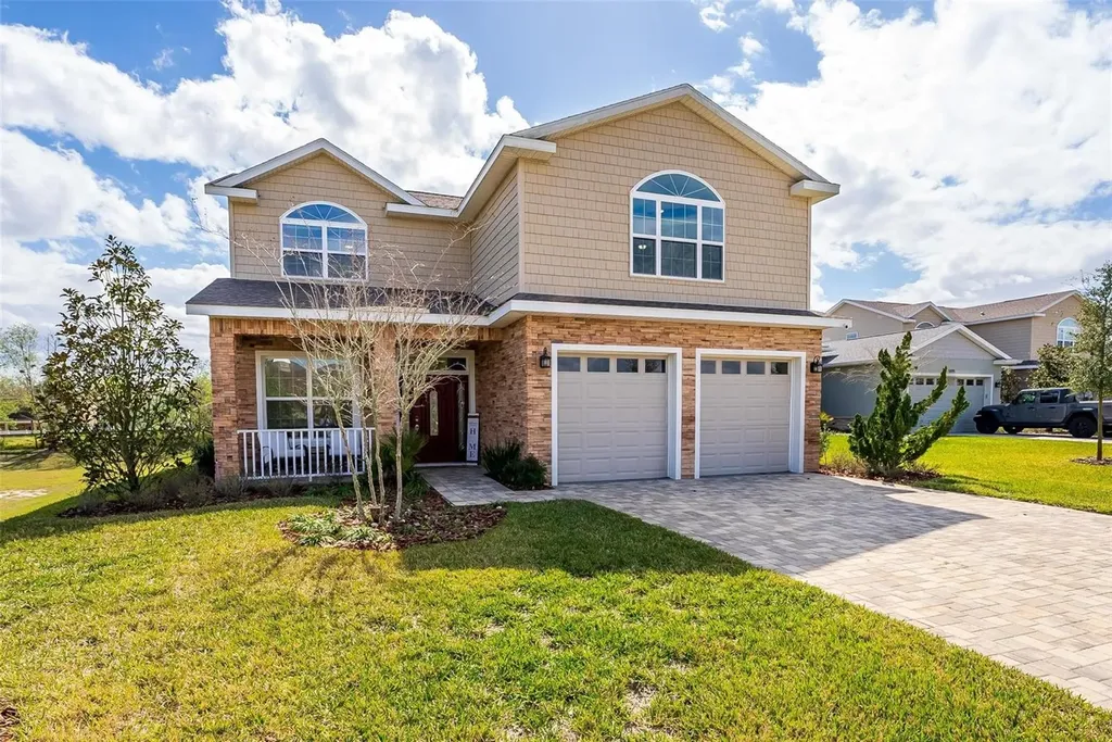 5039 NE 125th Loop Oxford FL 34484