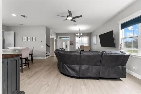 5039 NE 125th Loop Oxford FL 34484