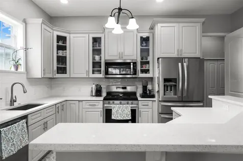 5039 NE 125th Loop Oxford FL 34484