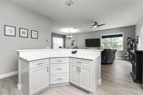 5039 NE 125th Loop Oxford FL 34484